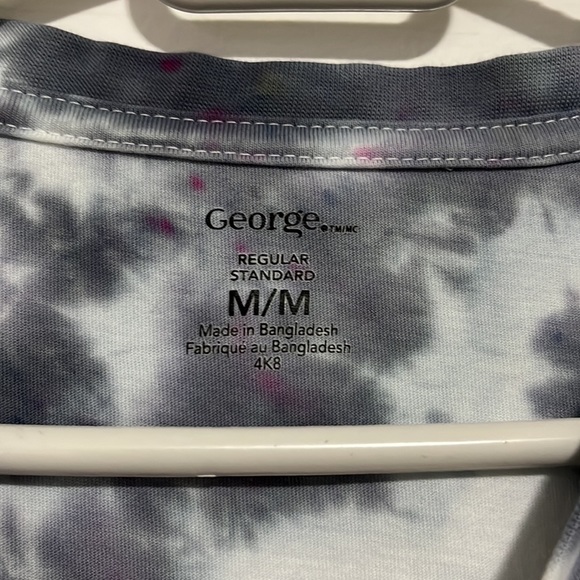 George - tie dye tshirt - Picture 2 of 2